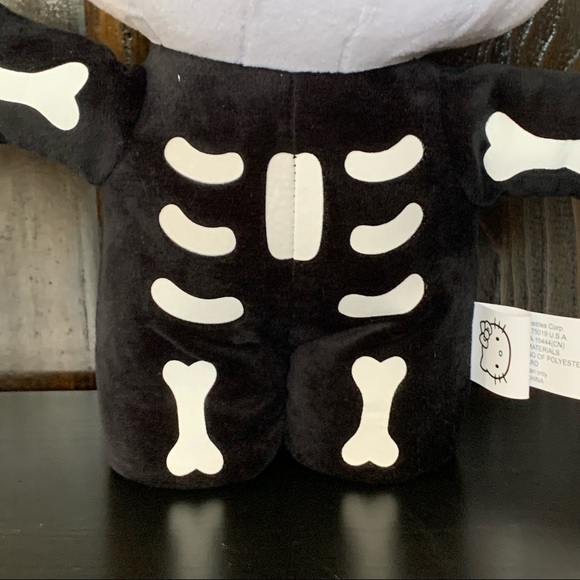 Hello Kitty Musical Dancing Halloween Skeleton Side Stepper - Picture 6 of 14